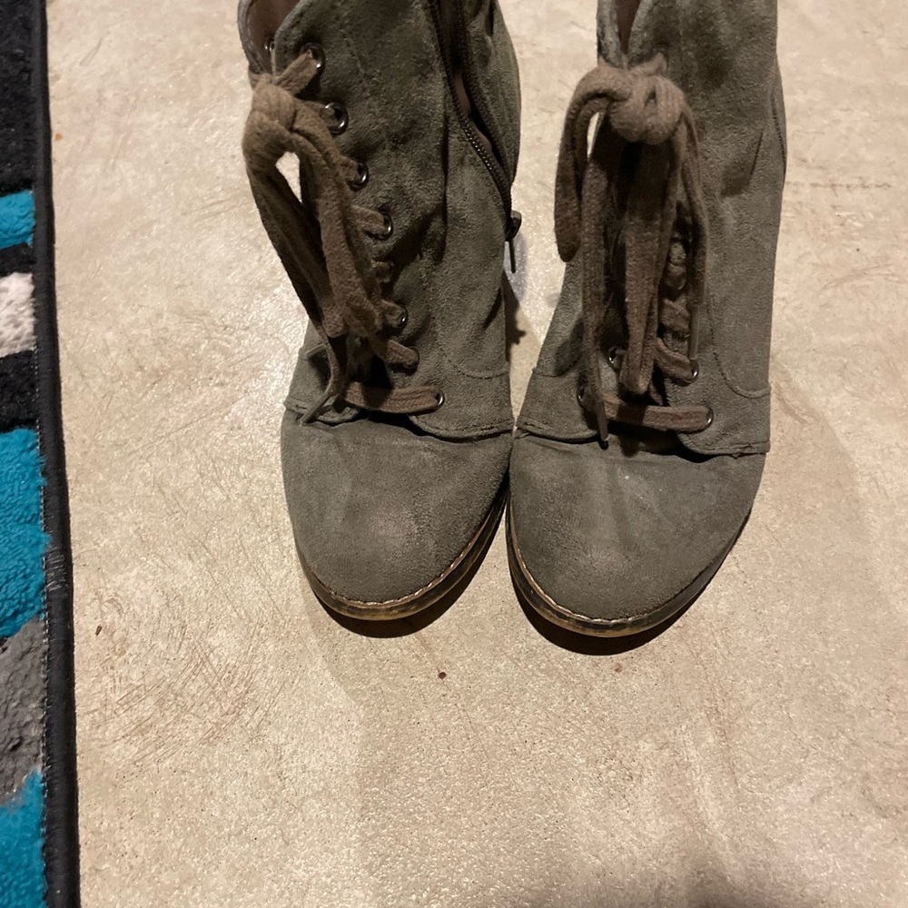 Womens heel boots very comfy